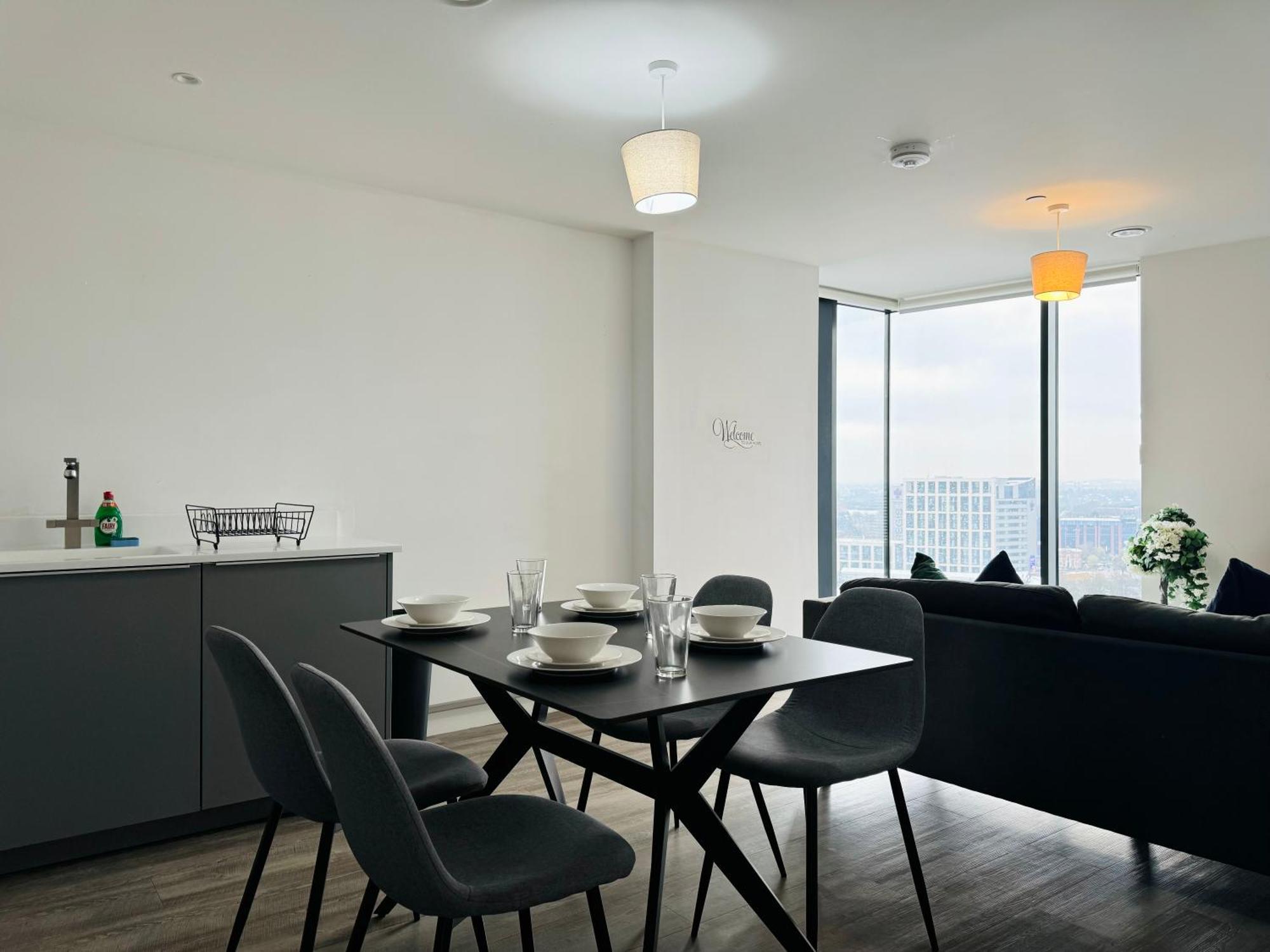 Apartment 18th Floor 2 Bed 2 Bath Centre Penthouse With Gym & Netflix By Jvt Short Lets *