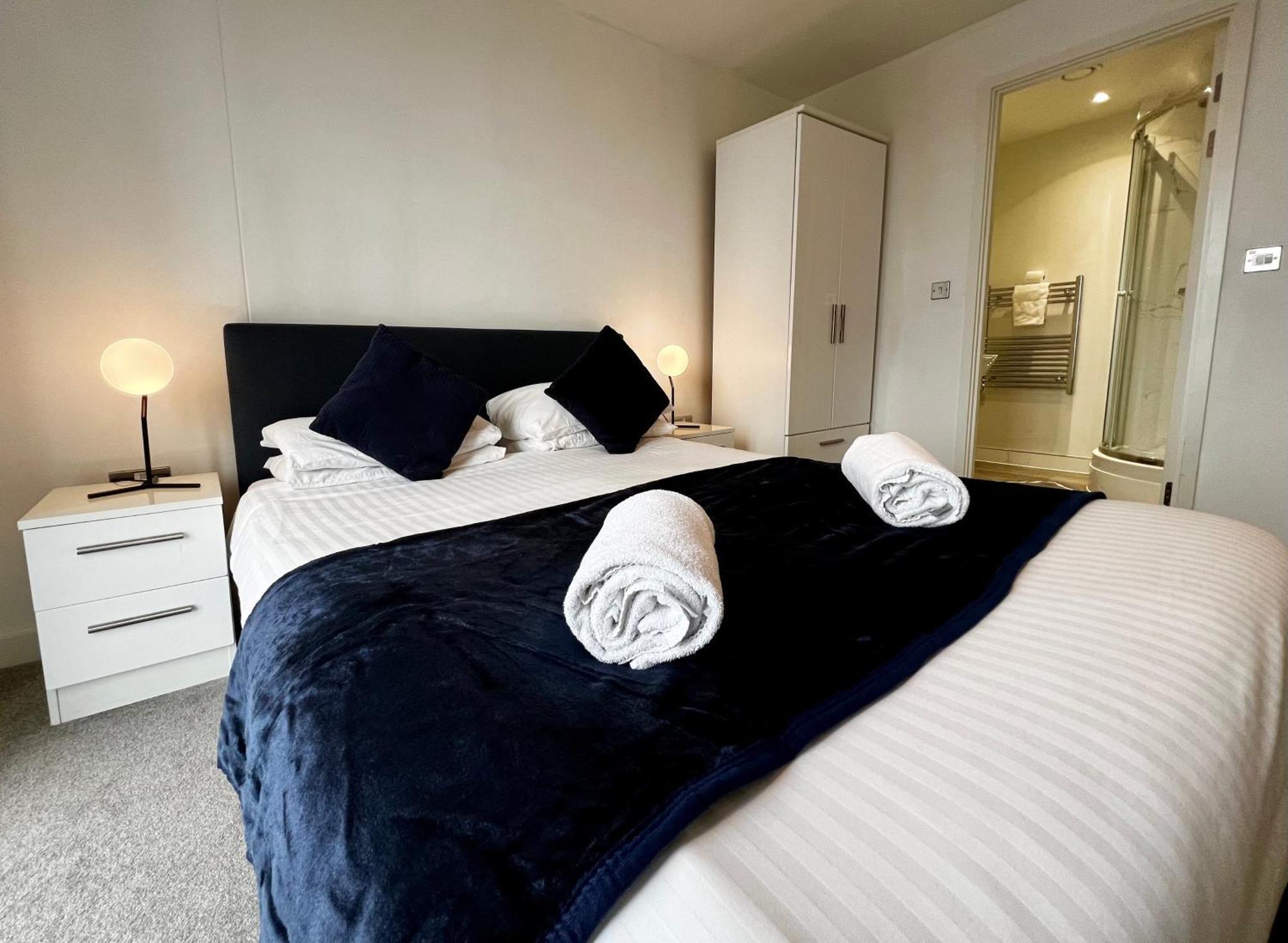 18th Floor 2 Bed 2 Bath Centre Penthouse With Gym & Netflix By Jvt Short Lets Apartment Birmingham